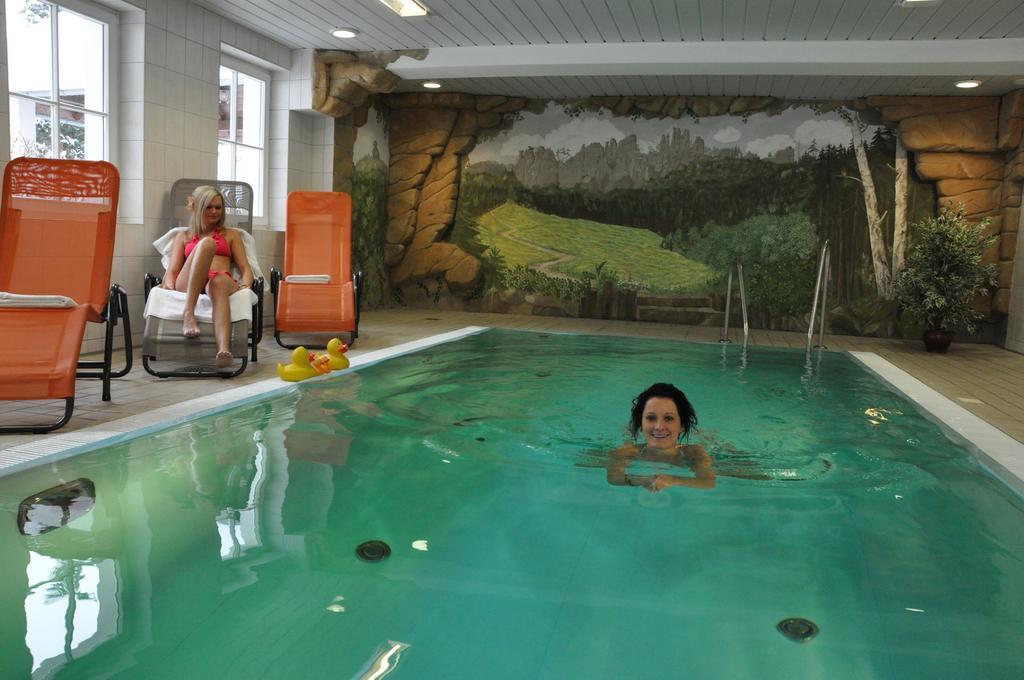 Hotel Gondelfahrt Kurort Jonsdorf Eksteriør bilde