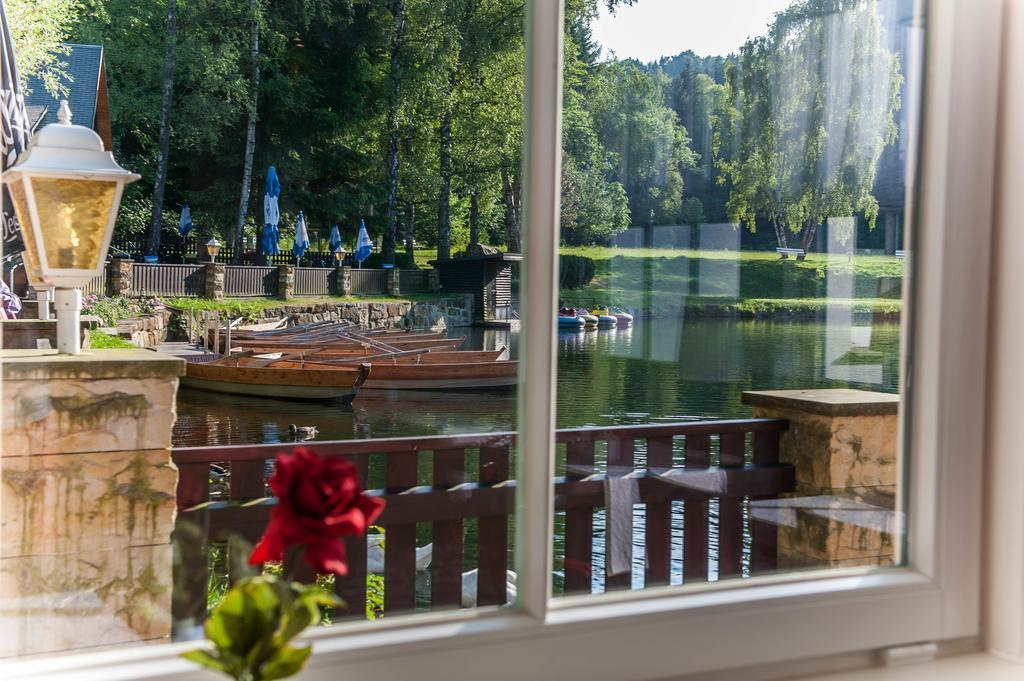 Hotel Gondelfahrt Kurort Jonsdorf Eksteriør bilde
