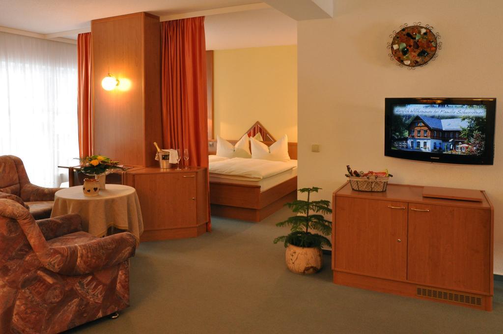 Hotel Gondelfahrt Kurort Jonsdorf Eksteriør bilde